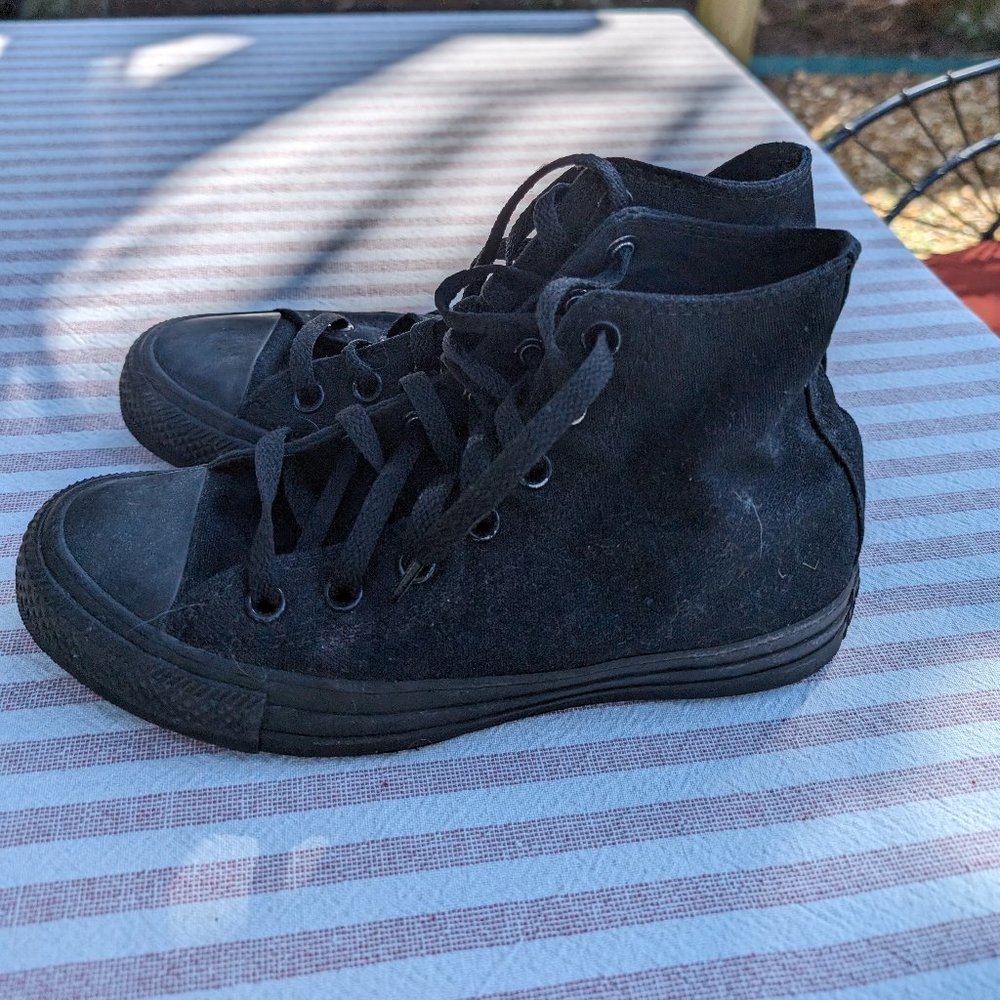 Unisex Converse Chuck Taylor High Top, Men's size 5, Women's size 7